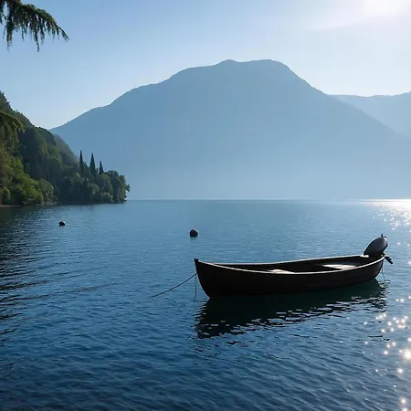 Lenno Centrale Apartmán *